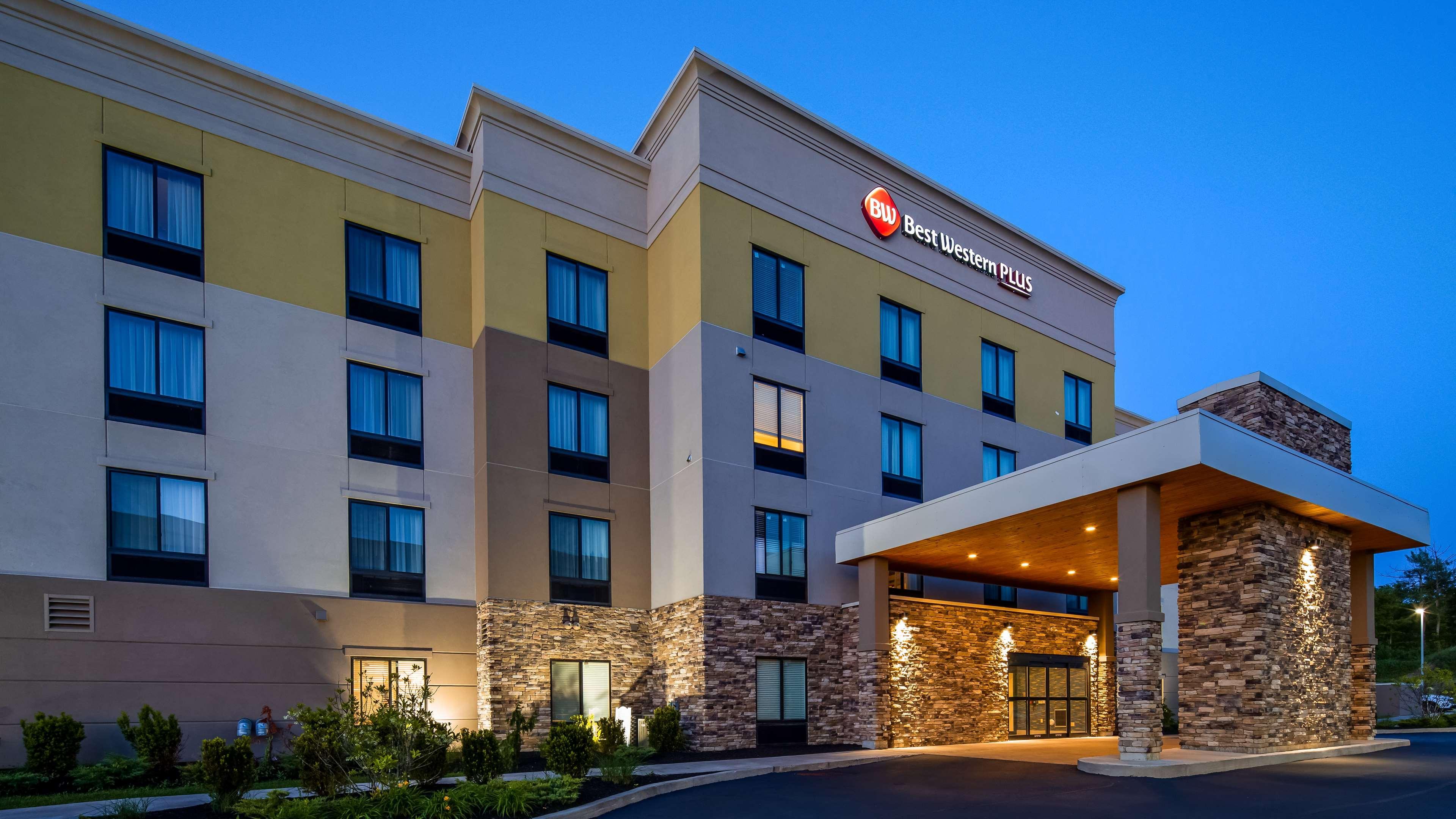 Best Western Plus Midwest Inn Omaha Exterior photo